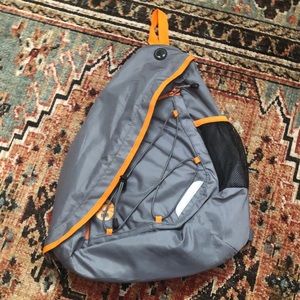 One-Shoulder Travel Bag